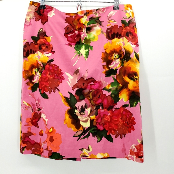 Talbots Dresses & Skirts - Talbots floral pencil skirt 14 career wear lined
